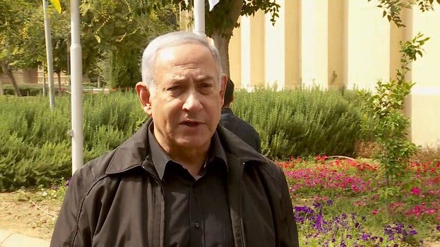 Prime Minister Netanyahu at the Gaza Division (Photo: Hagai Dekel)