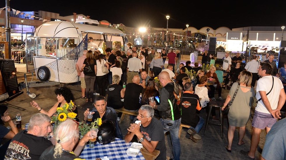 פסטיבל משאיות אוכל (צילום: קובי קואנקס)