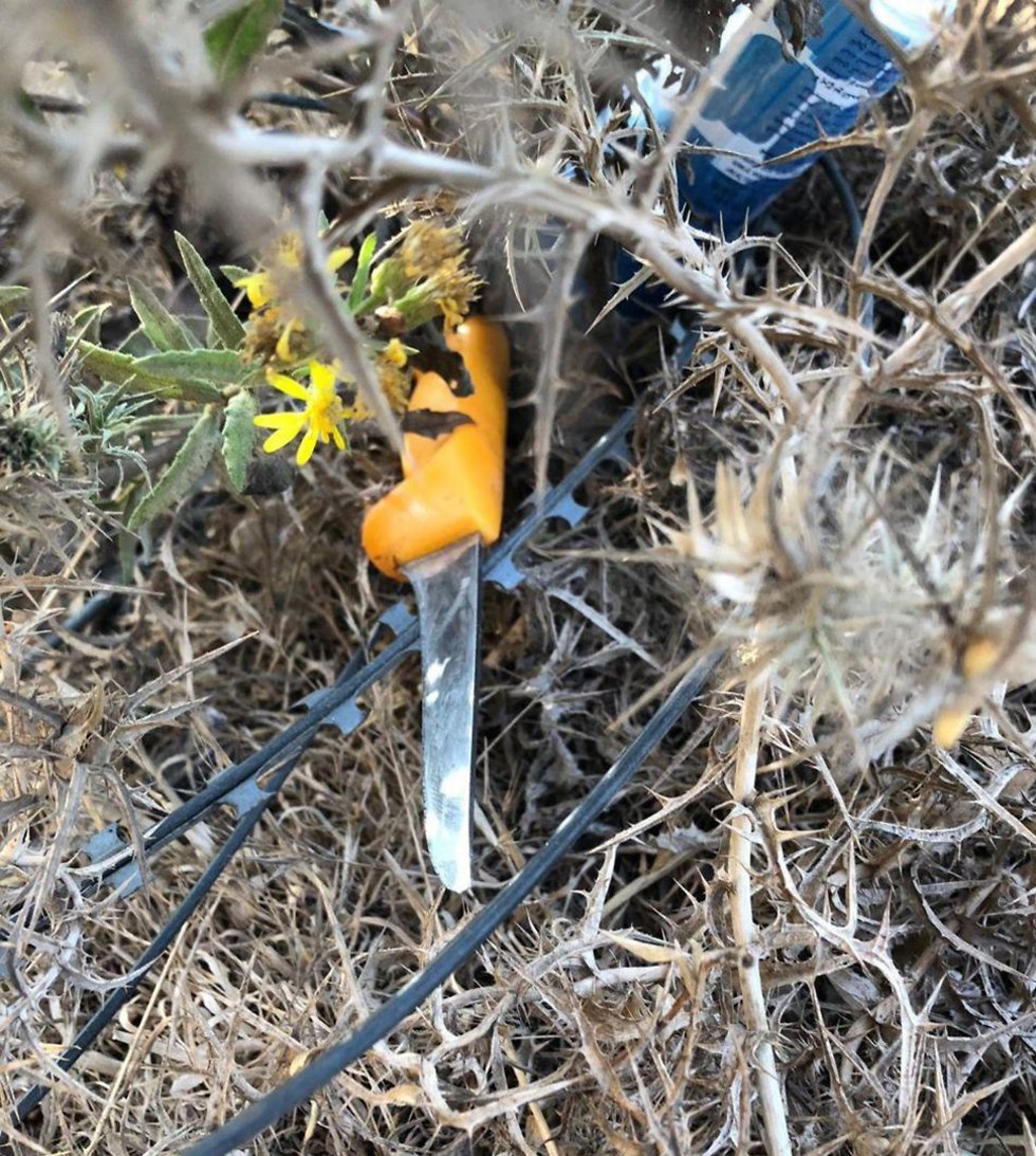 סכין שנמצאה בקרבת הר אדר (צילום: דוברות המשטרה)