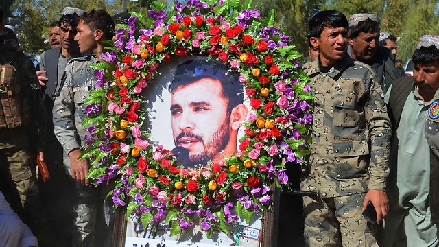אפגניסטן מפקד משטרה בכיר עבד אל-ראזק נרצח פיגוע טליבאן (צילום: AP)