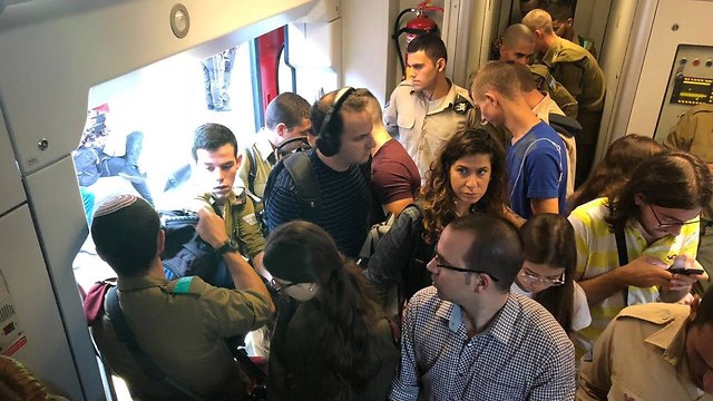 עומס ברכבות בקו נהריה- באר שבע (צילום: דף הפייסבוק מ