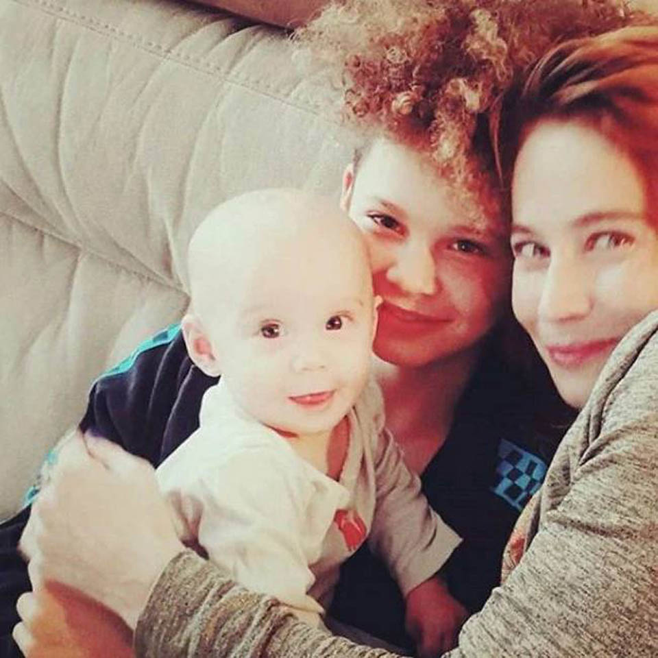 Люси Дубинчик с дочерьми Альмой и Ор. Фото: Instagram 