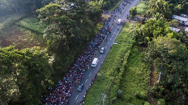 מקסיקו שיירה של אלפי מהגרים מ הונדורס גואטמלה בדרך ל ארה