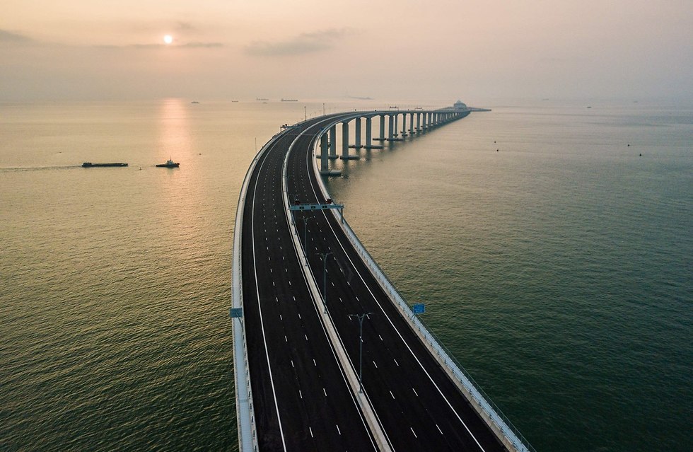 סין חנכה את ה גשר הימי הארוך בעולם הונג קונג מקאו זוהאי (צילום: AFP)