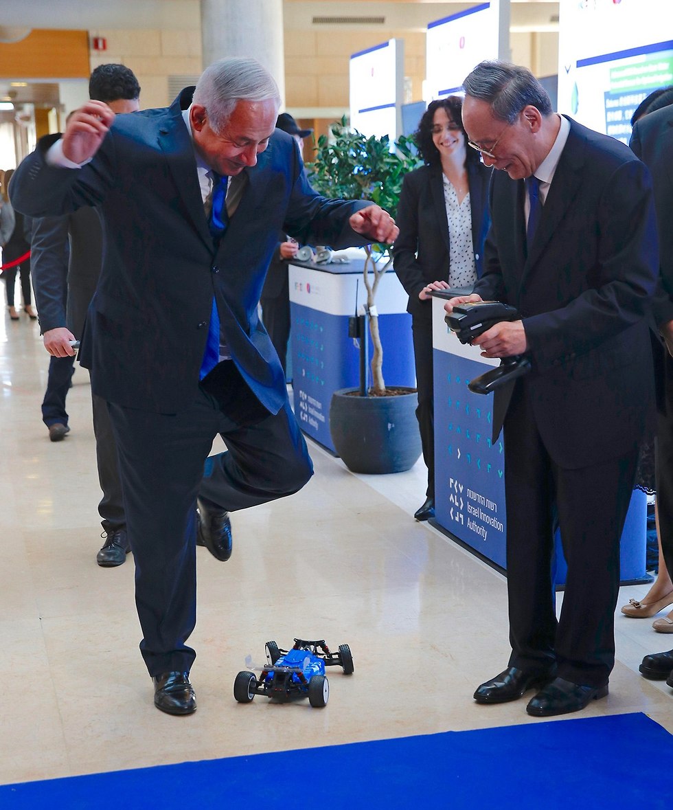 Prime Minister Benjamin Netanyahu and Chinese Vice President Wang Qishan at the Israeli Innovation Summit, 2018 (Photo: AFP)