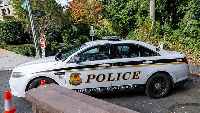משטרה ליד הבית של ברק אובמה (צילום: EPA)