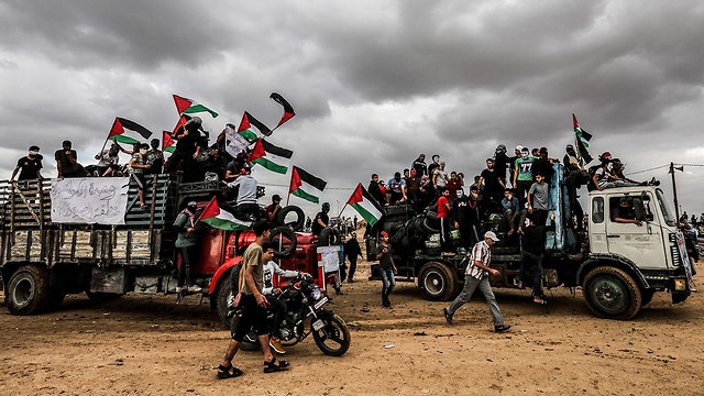 התפרעויות  פלסטינים גבול רצועת עזה (צילום: AFP)