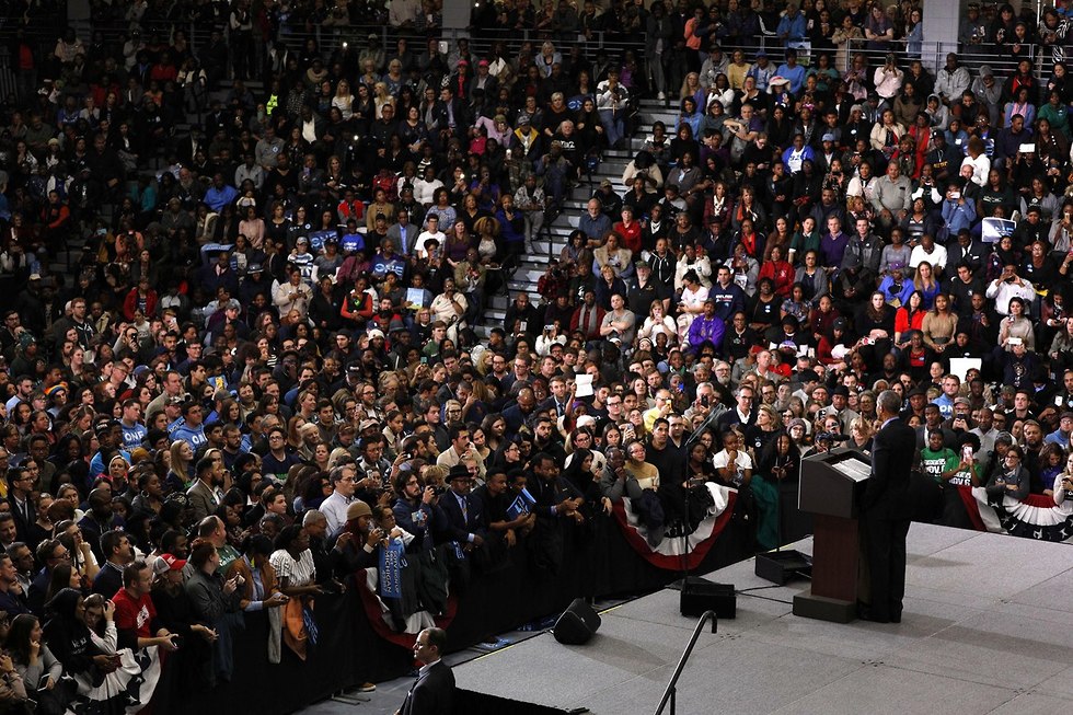 ברק אובמה נאום עצרת בחירות ב דטרויט מישיגן לקראת בחירות האמצע ארה