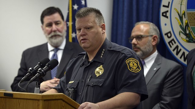 מפקד משטרת פיטסבורג מסיבת עיתונאים פיגוע ירי בית כנסת פנסילבניה ארה