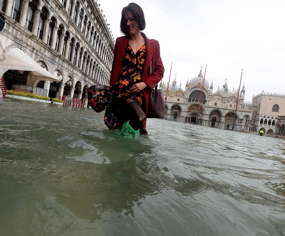 הצפות בונציה איטליה (צילום: EPA)