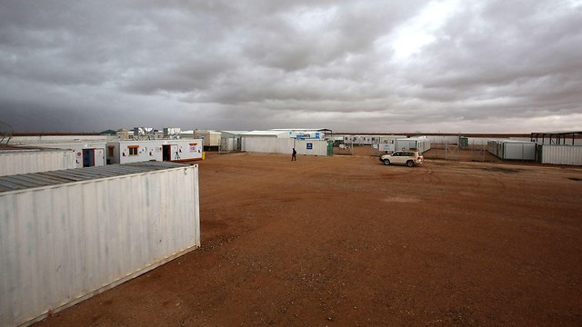 סוריה מחנה פליטים רוקבן מדבר ליד גבול ירדן אסון הומניטרי (צילום: AFP)