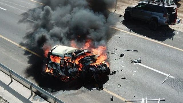 זירת התאונה בכביש 90 (צילום: רובי הנדל)