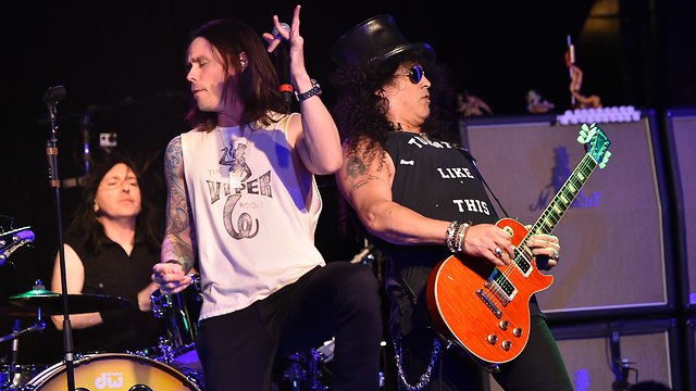 Slash and Myles Kennedy and The Conspirators  (Photo:  Theo Wargo/Getty Images)