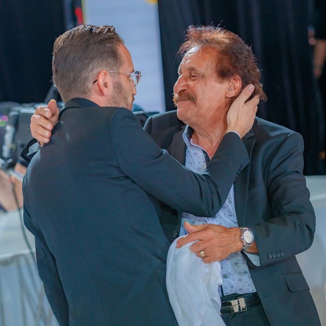 אם גורי לא מכיר אותו זה אומר שדודו זר? (צילום: אברהם יוסף פאל) אם גורי לא מכיר אותו זה אומר שדודו זר? (צילום: אברהם יוסף פאל)