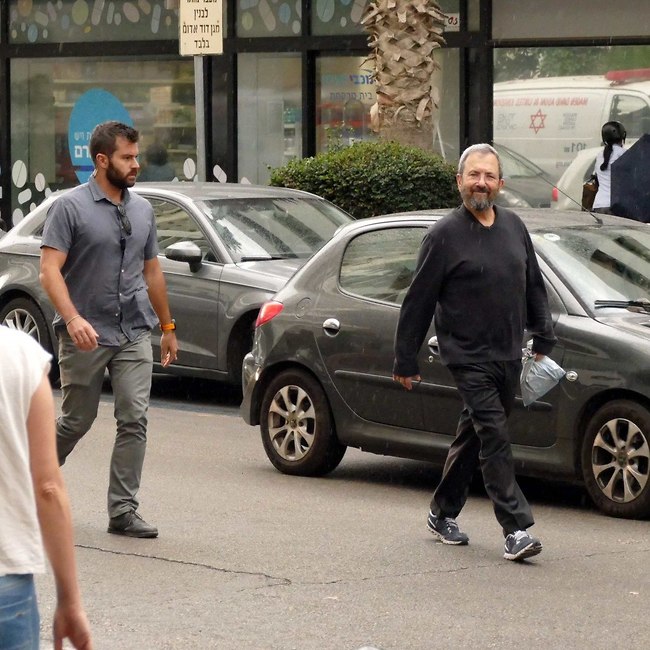 מה יש לך בשקית? (צילום: אמיר מאירי) מה יש לך בשקית? (צילום: אמיר מאירי)