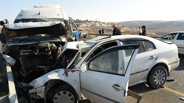 תאונה תאונת דרכים דרום הר חברון (צילום: רן דהן תצפית)