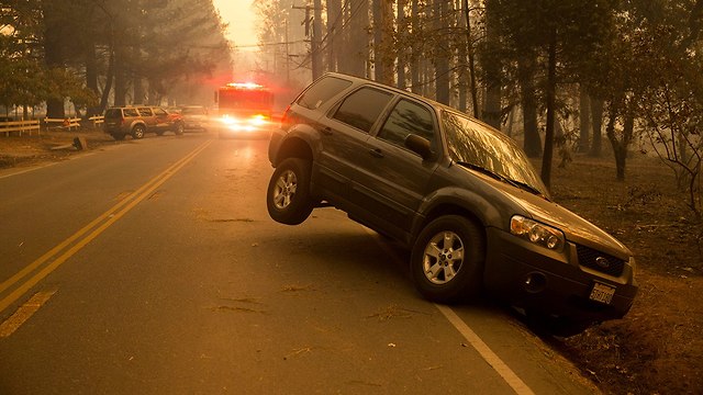 שריפת ענק בפרדייס בצפון קליפורניה (צילום: EPA)