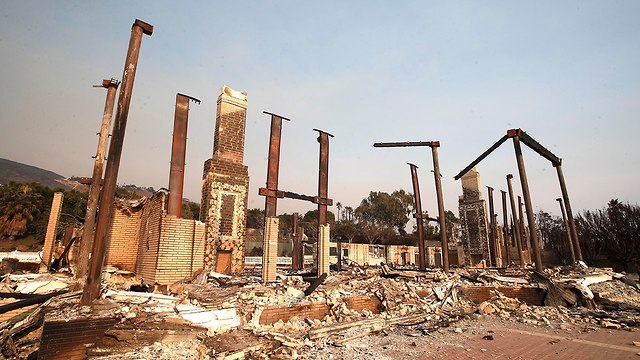 נזקי השריפה בקליפורניה (צילום: EPA)