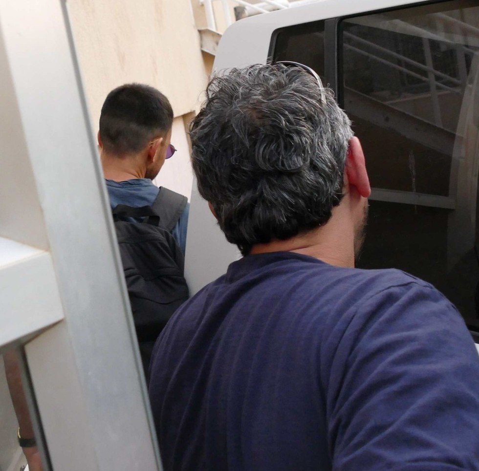 מבצע התחמקות נינג'ה. אסי עזר (צילום: אמיר מאירי) מבצע התחמקות נינג'ה. אסי עזר (צילום: אמיר מאירי)