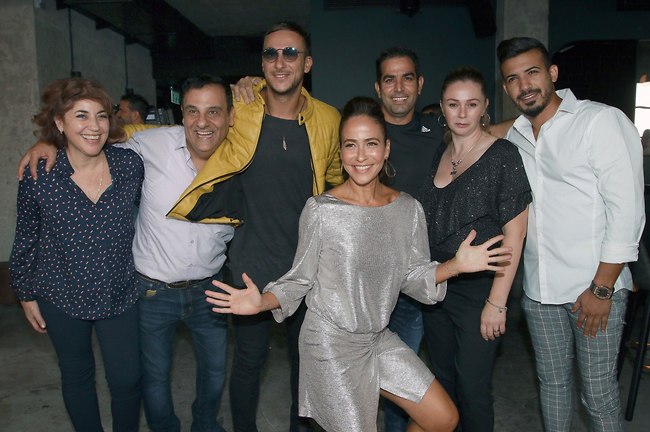 מה שקורה על האי נשאר על האי. ארליך והחברים מ"הישרדות" (צילום: ענת מוסברג) מה שקורה על האי נשאר על האי. ארליך והחברים מ"הישרדות" (צילום: ענת מוסברג)