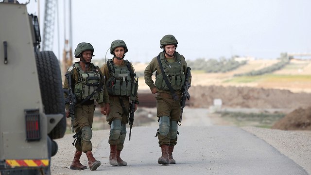 IDF forces on Gazan border (Photo: EPA)