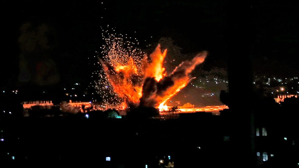 עזה רפיח הפצצות של חיל האוויר (צילום: AFP)