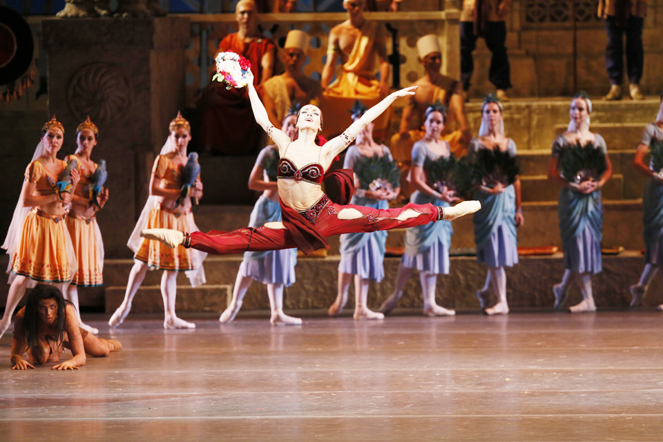 Юлия Степанова в роли Никии в балете "Баядерка". Фото: Дамир Юсупов