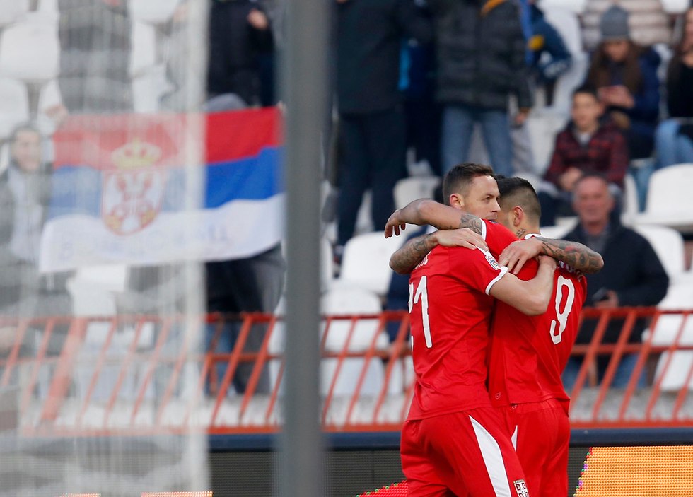 אלכסנדר מיטרוביץ' נבחרת סרביה (צילום: AP)