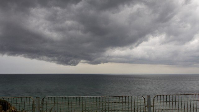 מזג אוויר נתניה חוץ הים ים (צילום: עידו ארז)