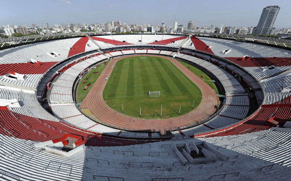 אצטדיון מונומנטל בו יתקיים הגומלין (צילום: AFP)