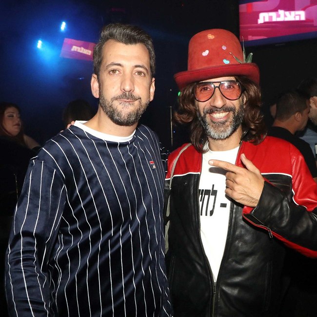 חייבים עם הכובע? גדי וילצ'רסקי וגיא לרר (צילום: אמיר מאירי) חייבים עם הכובע? גדי וילצ'רסקי וגיא לרר (צילום: אמיר מאירי)