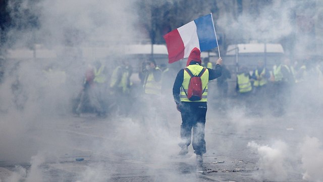ההפגנה על יוקר המחייה בפריז (צילום: רויטרס)