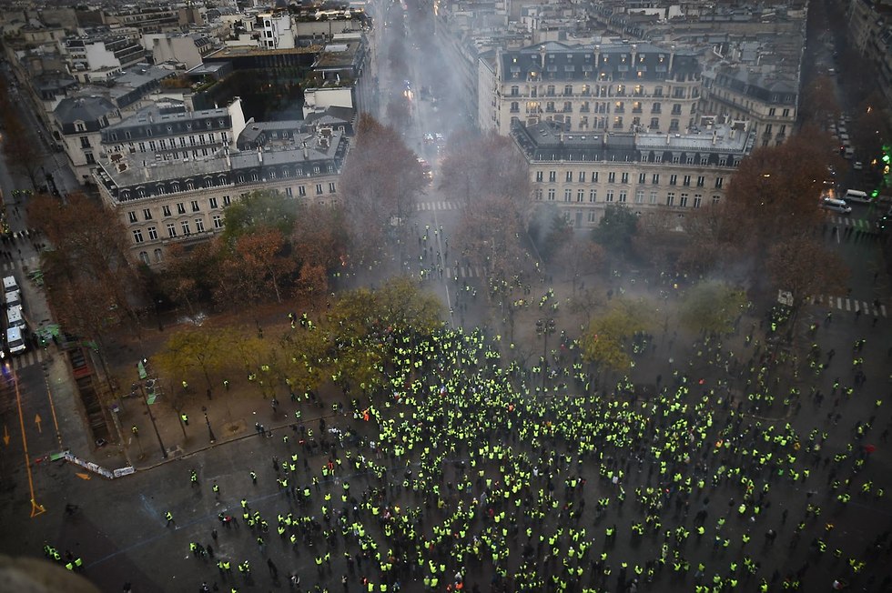 ההפגנה על יוקר המחייה בפריז (צילום: MCT)