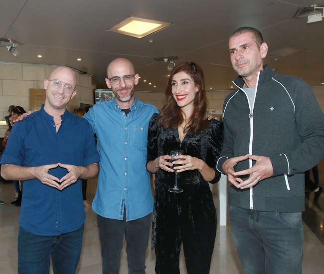 יש נהדרים מהם? איל קיציס, שני כהן, מולי שגב וזרחוביץ' (צילום: ענת מוסברג) יש נהדרים מהם? איל קיציס, שני כהן, מולי שגב וזרחוביץ' (צילום: ענת מוסברג)