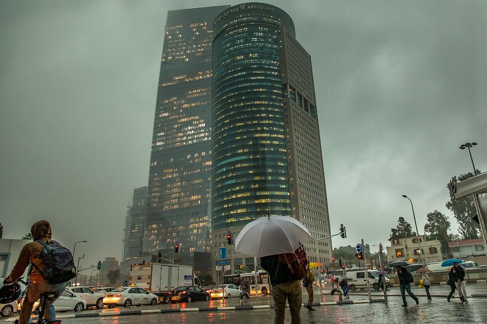 Rain in Tel Aviv (Photo: Moshik Shama)