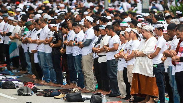 מלזיה הפגנת מחאה על אמנת האו