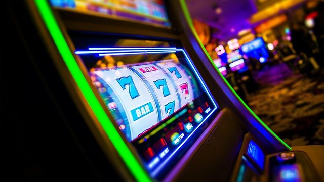 מכונת הימורים בקזינו בלאס וגאס (צילום: shutterstock)