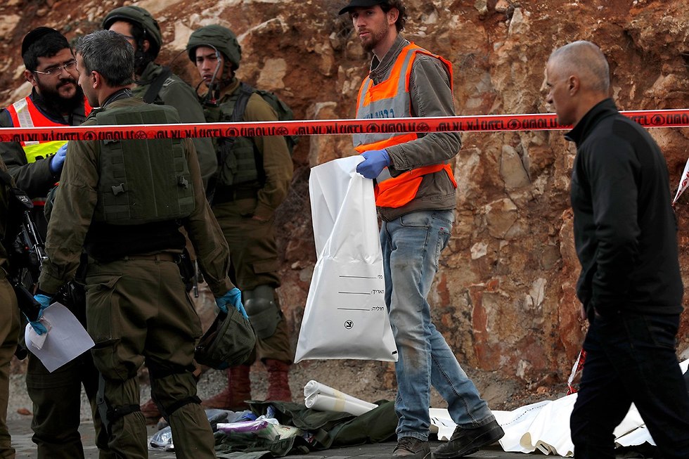 The site of a shooting attack in  the West Bank, December 13, 2018 (צילום: EPA)
