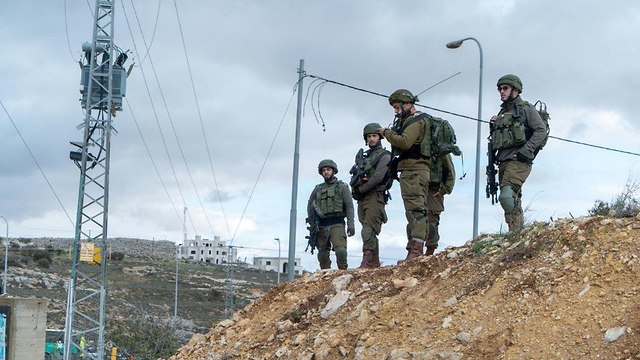 Netzah Yehuda Battalion soldiers near Ramallah, West Bank (Photo: EPA)