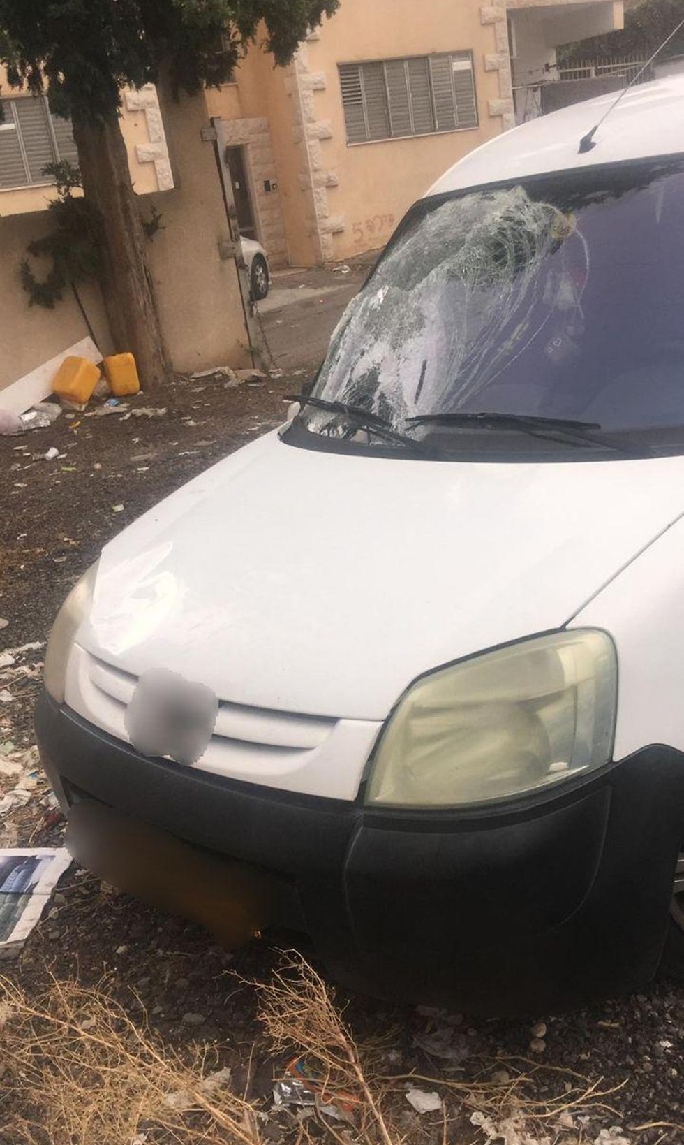 הרכב בו נהג אחמד תפאל (צילום: דוברות המשטרה)