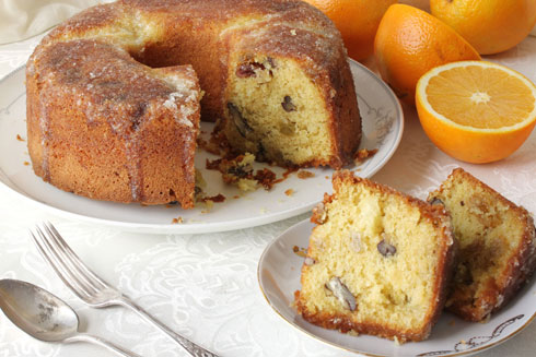 עוגת תפוזים קלה עם אגוזים וצימוקים (צילום, סגנון והכנה: אסנת לסטר)