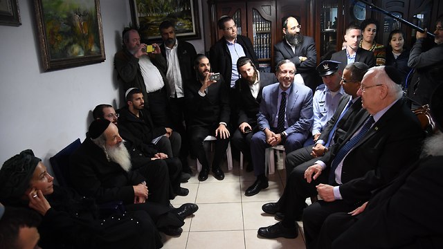 President Rivlin pays condolence call to family of Sgt. Yosef Cohen (Photo: GPO)