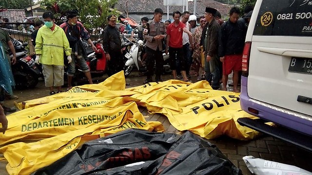 Цунами в Индонезии. Фото: AFP