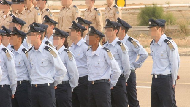 177th pilot's course graduation ceremony at the Hatzerim Air Base.  (Photo: Motti Kimchi)