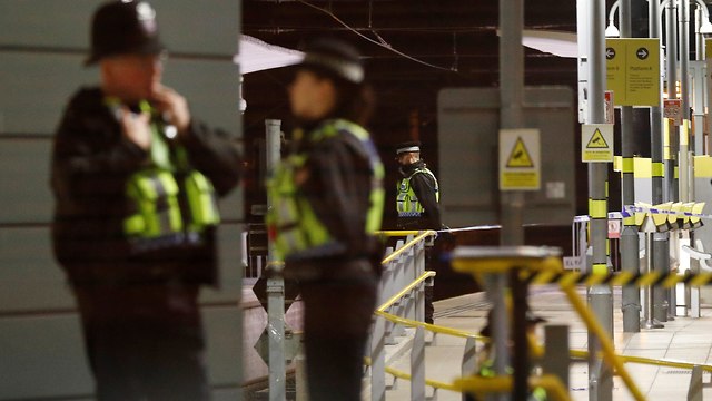 זירת הדקירה בתחנת הרכבת ויקטוריה במנצ'סטר (צילום: רויטרס)