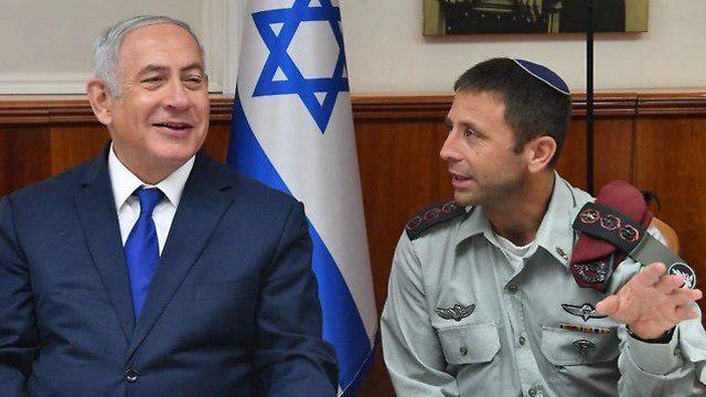 Prime Minister Benjamin Netanyahu and his military secretary Brig. Gen. Avi Blot (Photo: Koby Gideon/GPO)
