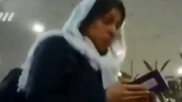 איראן תיעוד רגע מעצר אזרחית בריטית נזאנין זגרי רטקליף בגין ריגול ()