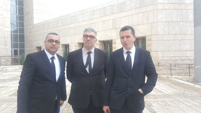 עורכי הדין בתיק הרצח של יארא איוב- (מימין) עו