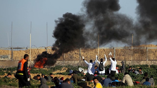  מהומות יום בגבול עזה (צילום: רויטרס)