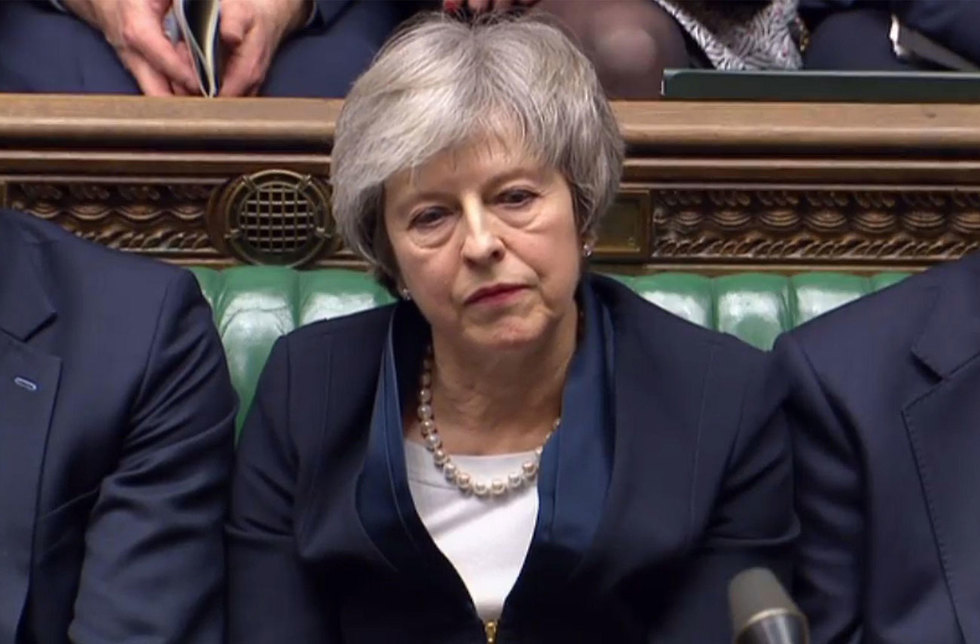 ראש ממשלת בריטניה תרזה מיי בנאום בבית הנבחרים הבריטי בהצבעה על הרקזיט (צילום: AFP, PRU)